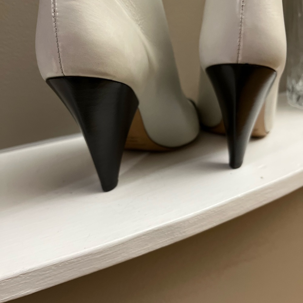 Isabel Marant Adsie Pointed cap toe Bootie - Picture 9 of 13